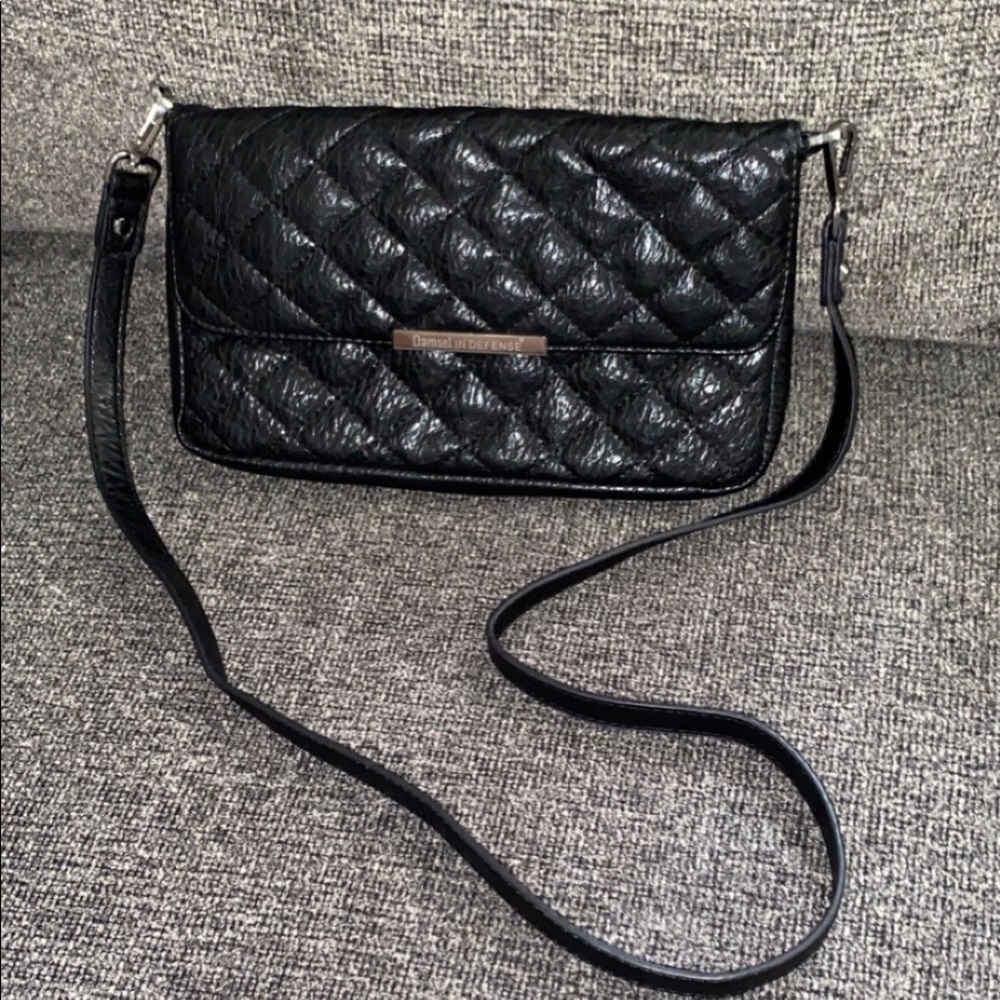 Damsel in Defense conceal carry purse